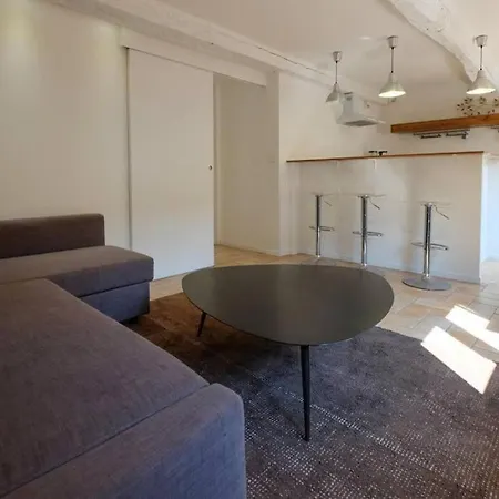 Centre St Maxime, A Pied * Сент-Максим